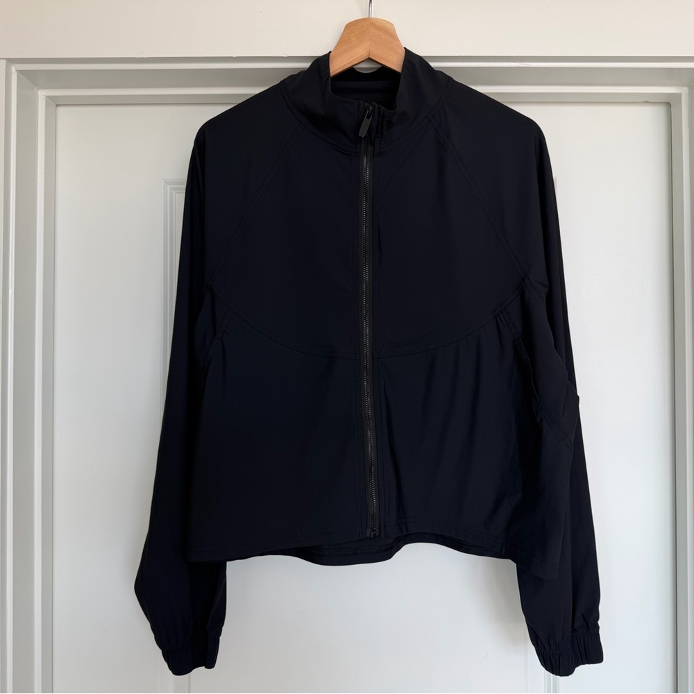 Lululemon Womens Activewear Lightweight Full-Zip Jacket Black Relaxed Fit Size 8 - Picture 5 of 7
